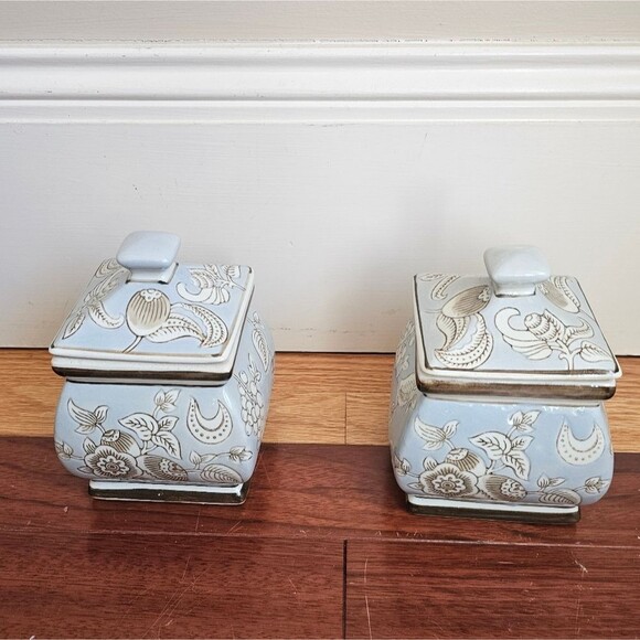 2 Decorative Chinese Porcelain Floral Jars for Tea or Giner - Picture 2 of 6